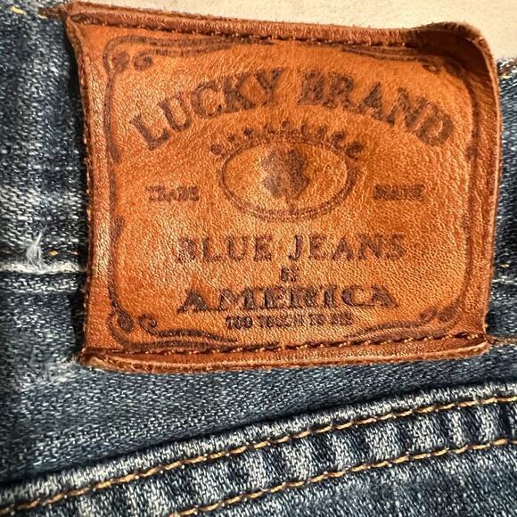 Lucky Brand Original 221 Straight Jeans 100% Cotton Button Fly Size 40x32 - Picture 10 of 11